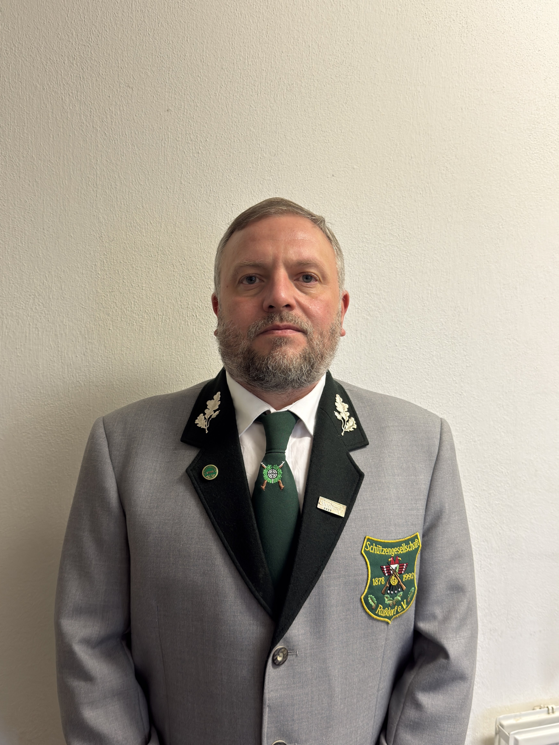 Alex Quint, Sekretär